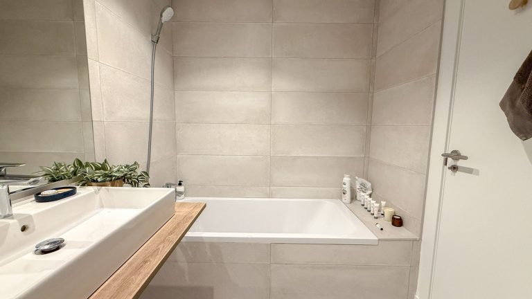 47809517b9bb8e46454d927d326a0372 - 8