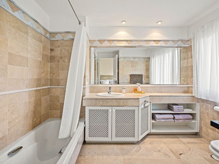 4800933107183abe6b9812c872b37845 - 15