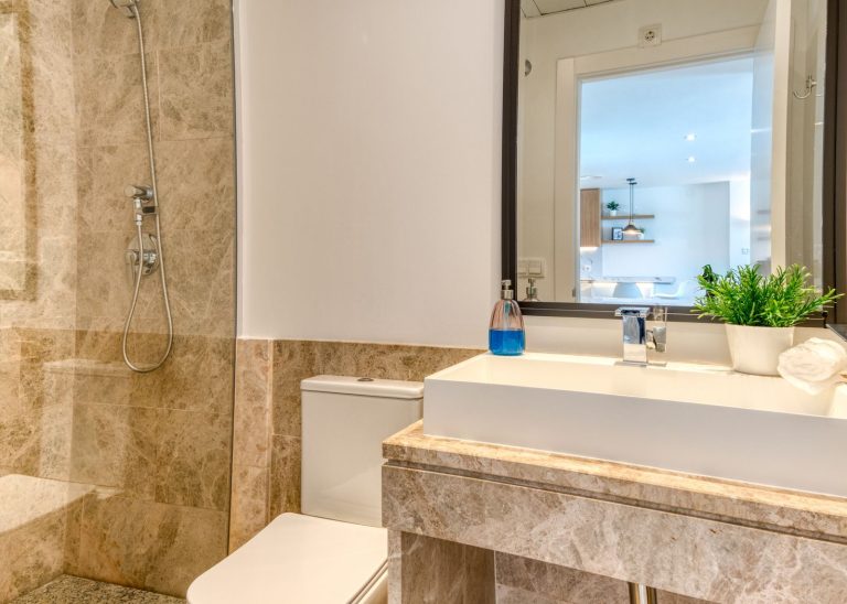 4847e6c21cf6c7947cd34fb8ec441d48 - 14