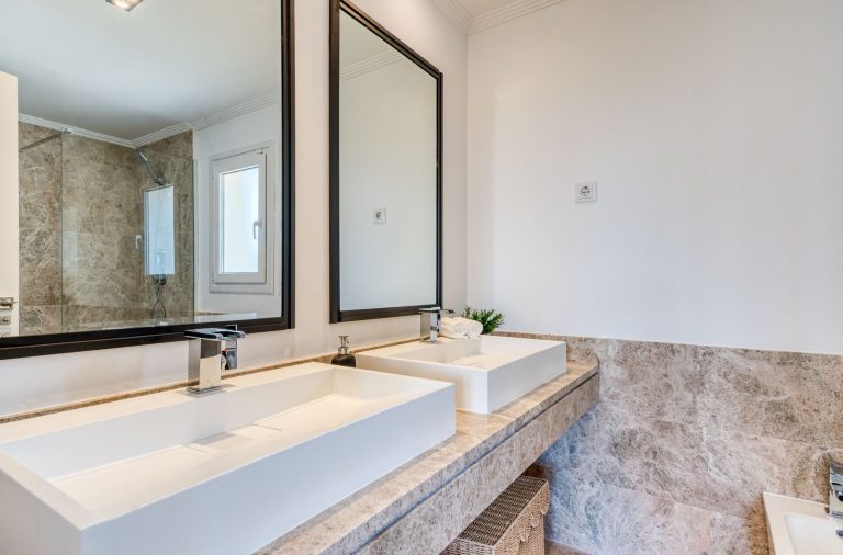 4847e6c21cf6c7947cd34fb8ec441d48 - 16