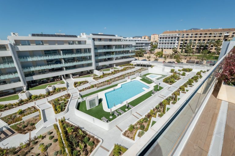 4987aa1cbccb69701f8a617e592caa1b - 8