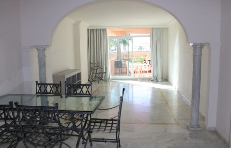 4990a7acdd560327c4611bd961f4e23a - 11