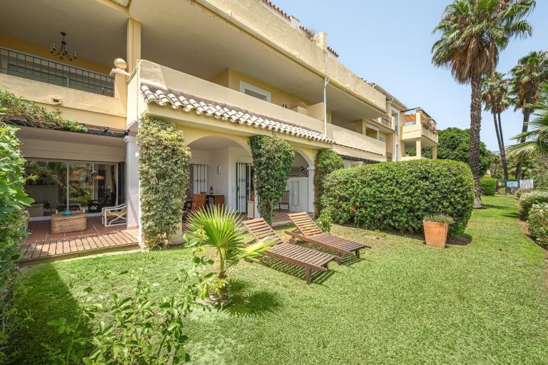 49b10904b26f7964d3ff291eb9d1d05a - 6