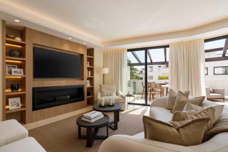 4bf4d124968fcf454d682a573ef950aa - 2