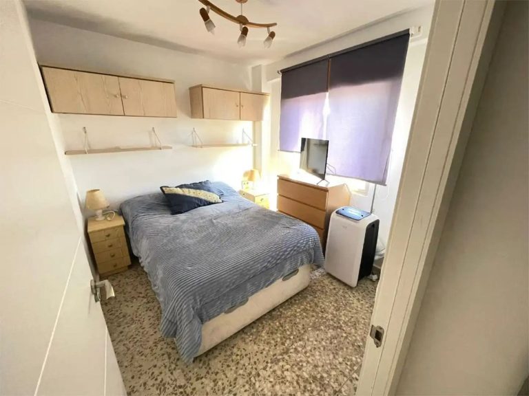 4d0fea17637f8548a66cf8b9ea8ba9af - 12