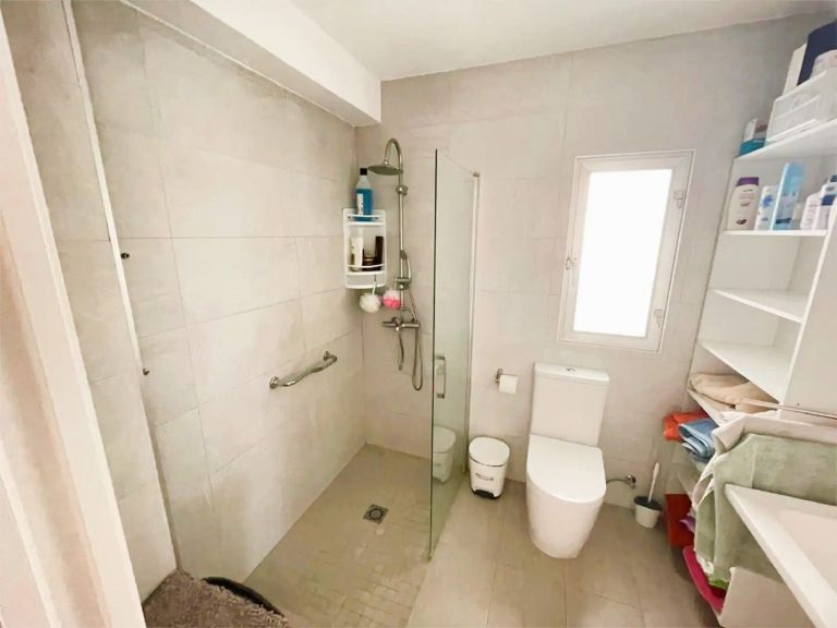 4d0fea17637f8548a66cf8b9ea8ba9af - 16