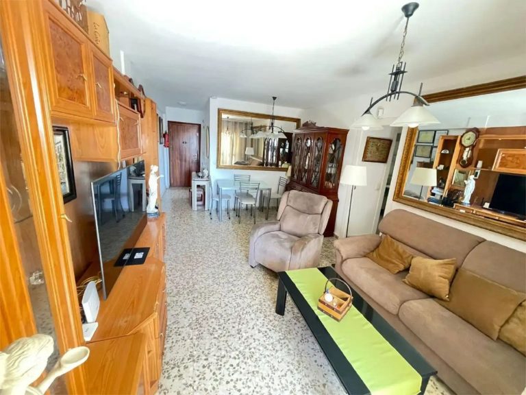 4d0fea17637f8548a66cf8b9ea8ba9af - 5