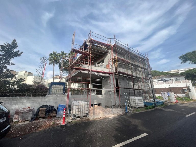 4d1c09430504f8ee54f6e7abb08dc152 - 3