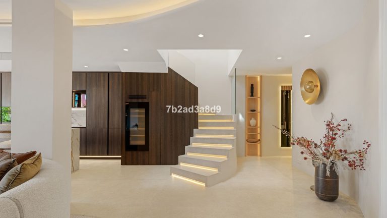 4d616a2b39d8879f86e2473e10b3f323 - 11