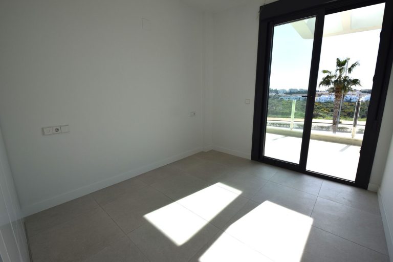 4f1543988cd5bd203e029a8888eab3ad - 14