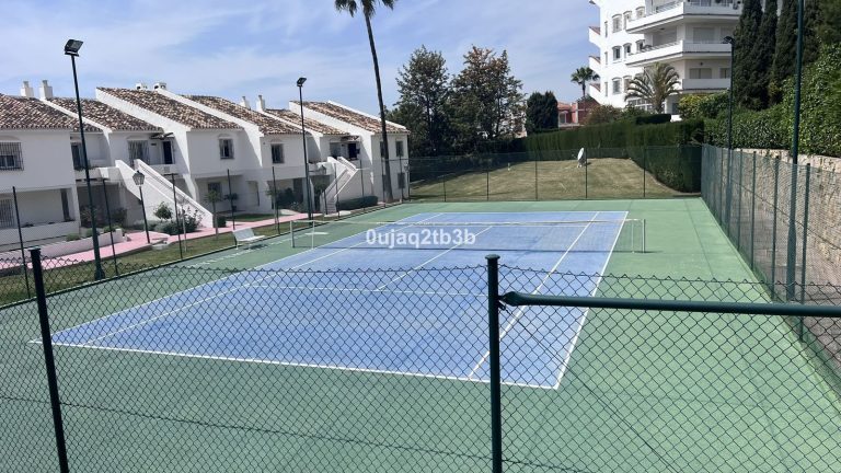 50a51bde83a9bbf5d1384a02f3de66f4 - 12