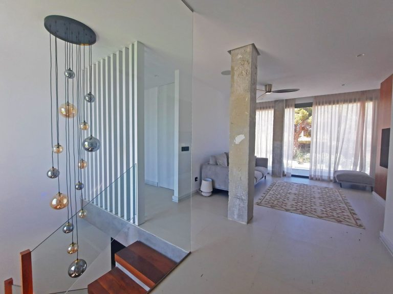 50e0f8c05e9a281c77bd816719376955 - 11