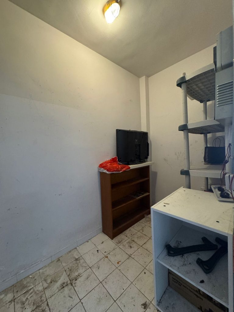 5145e0c2f5af0a989fcb660e13b984cd - 11