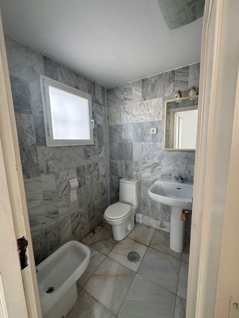 5145e0c2f5af0a989fcb660e13b984cd - 15