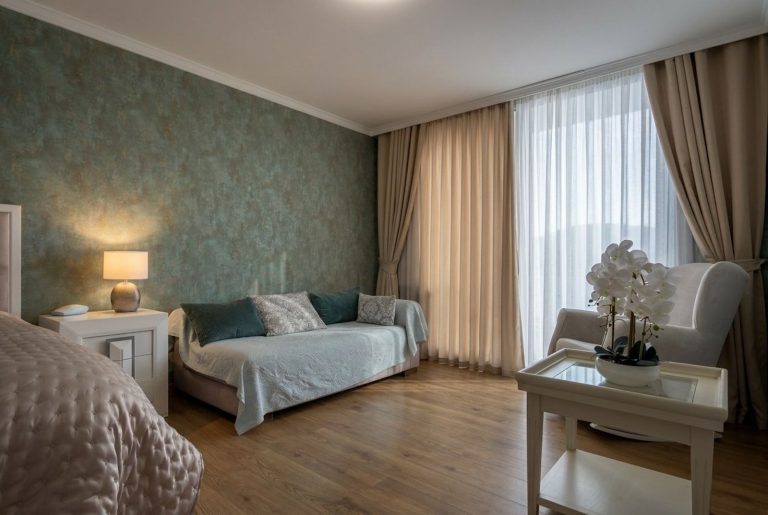 525f8549ea103f5aa865031308f3d7ec - 9