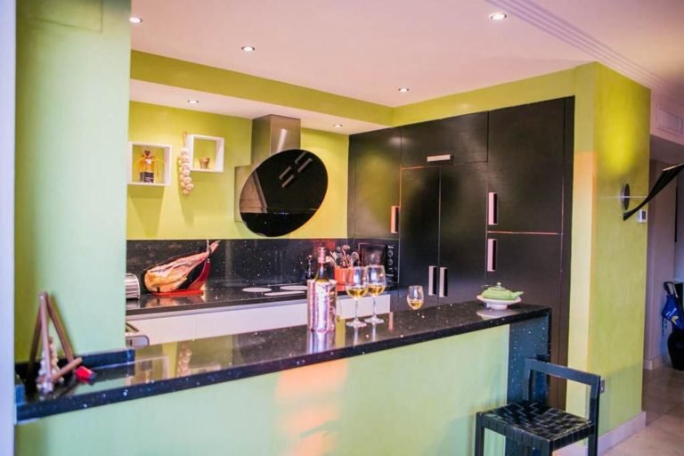 5295c45116cd02197058d16e83db8ffb - 12