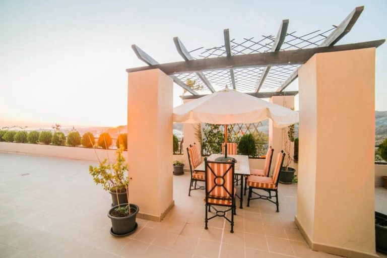 5295c45116cd02197058d16e83db8ffb - 5