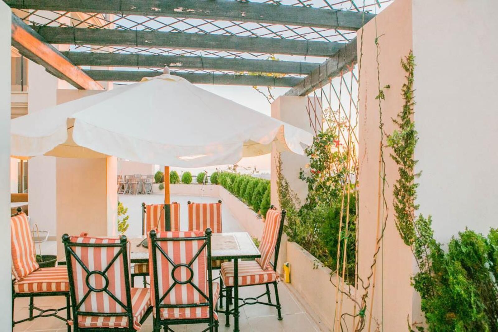 5295c45116cd02197058d16e83db8ffb - 6