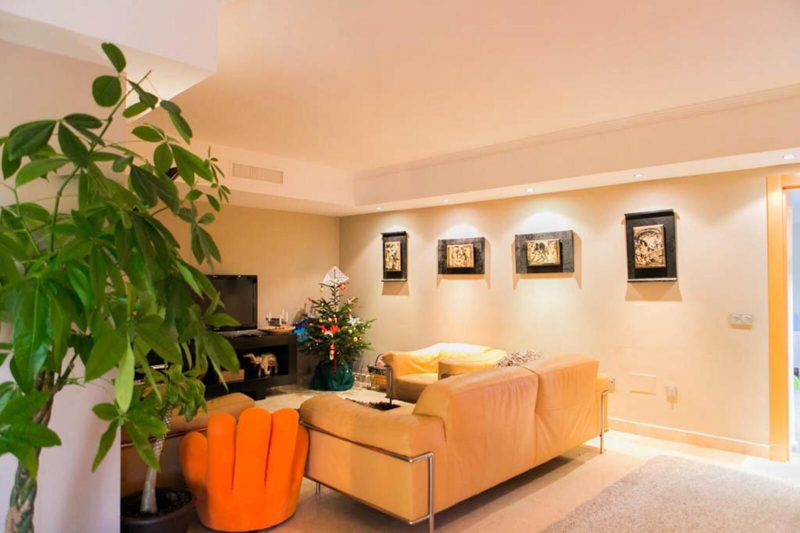 5295c45116cd02197058d16e83db8ffb - 9