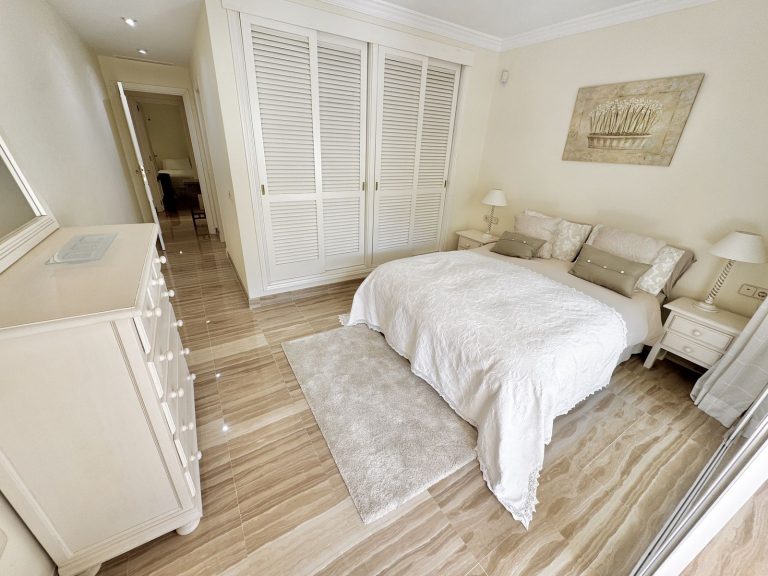 52f2ad863030d37db7b78f02babefecb - 12