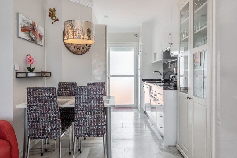 53fa8ef3af646d317f0e6ecaf4564c05 - 9