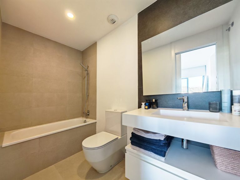 541065cd37d3196bb7339d8a5a657042 - 12