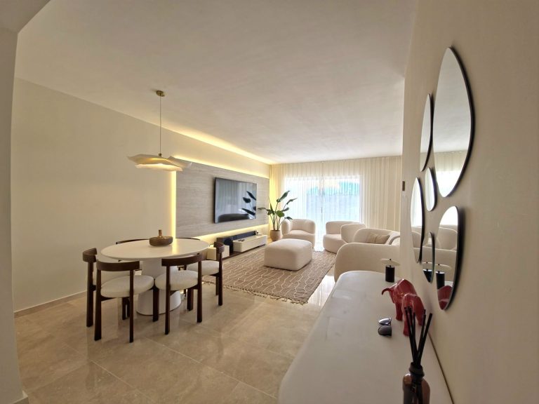 557e19d74ebda117cc8ebb45a4faeb74 - 13