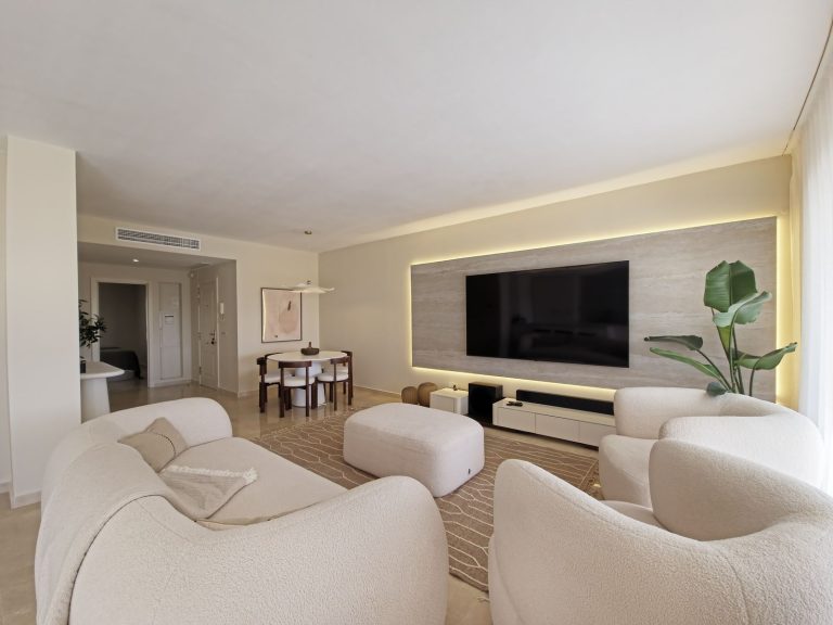 557e19d74ebda117cc8ebb45a4faeb74 - 3