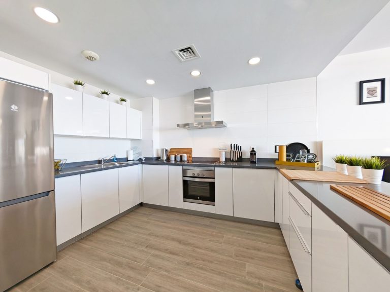 55bc77ec4d661342a9e87a0b1ec6a770 - 10