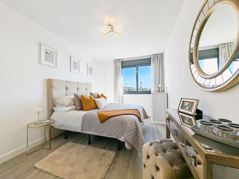 55bc77ec4d661342a9e87a0b1ec6a770 - 16