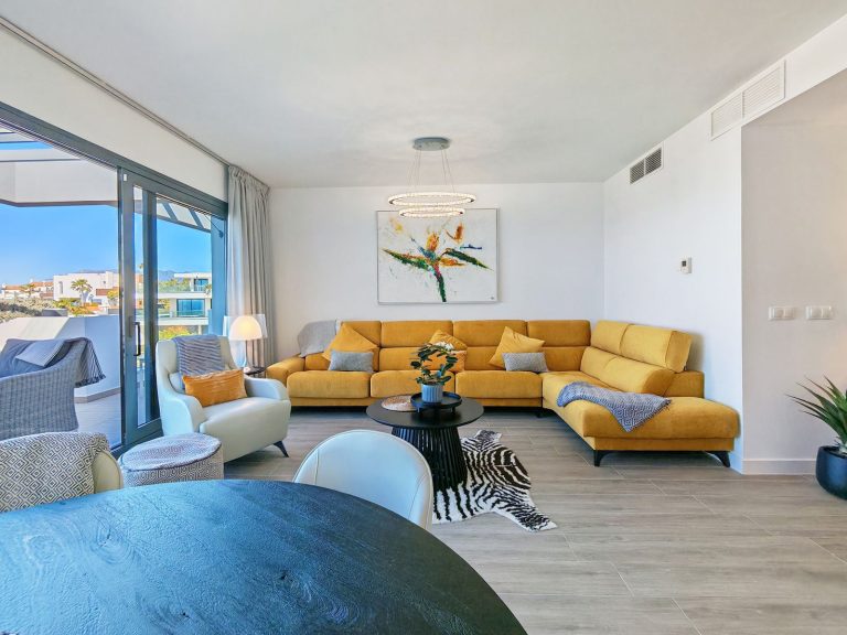 55bc77ec4d661342a9e87a0b1ec6a770 - 3