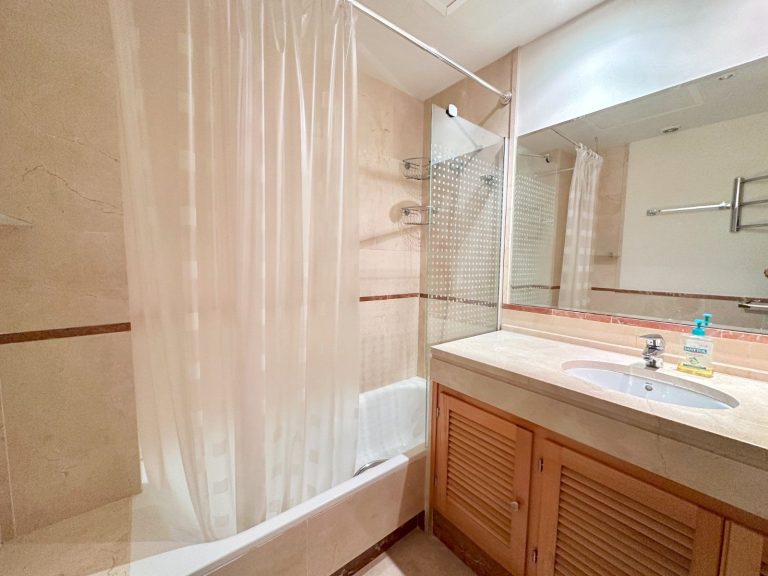 56f39bd370a70c2f450dbfed2701038a - 14