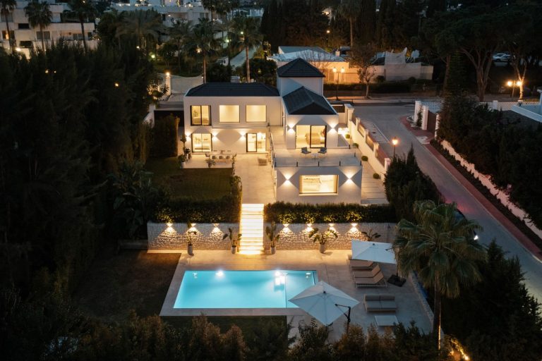 574fba698d2997676d5a80105db00a60 - 2