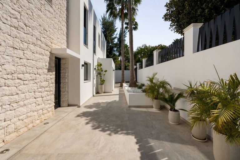 574fba698d2997676d5a80105db00a60 - 7