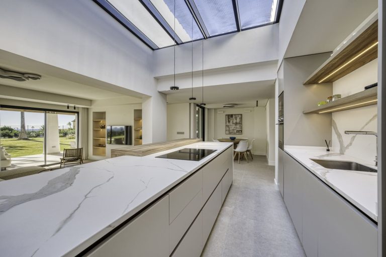 58bfe034ec32e7b70c7fe397ad49f044 - 14