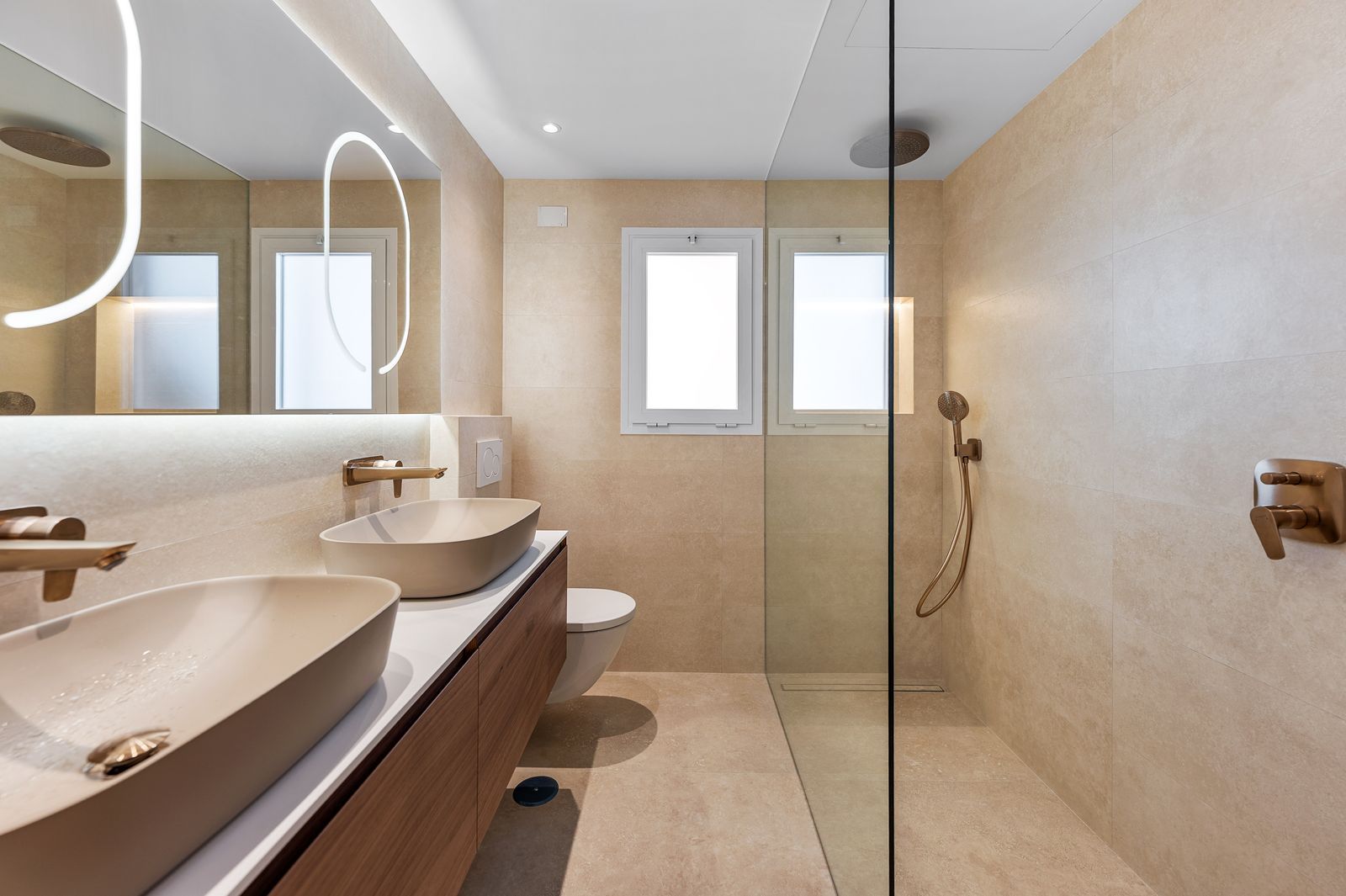 58e16dc65fee1f9278652e7b780f76a0 - 15