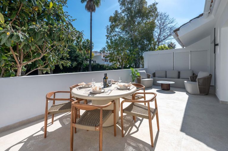 58e16dc65fee1f9278652e7b780f76a0 - 16