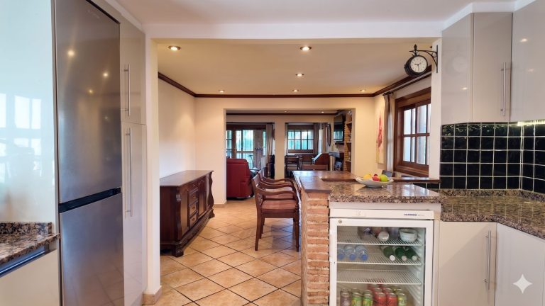 5ace42d99a94a07dfb1c186d77ec3b49 - 6