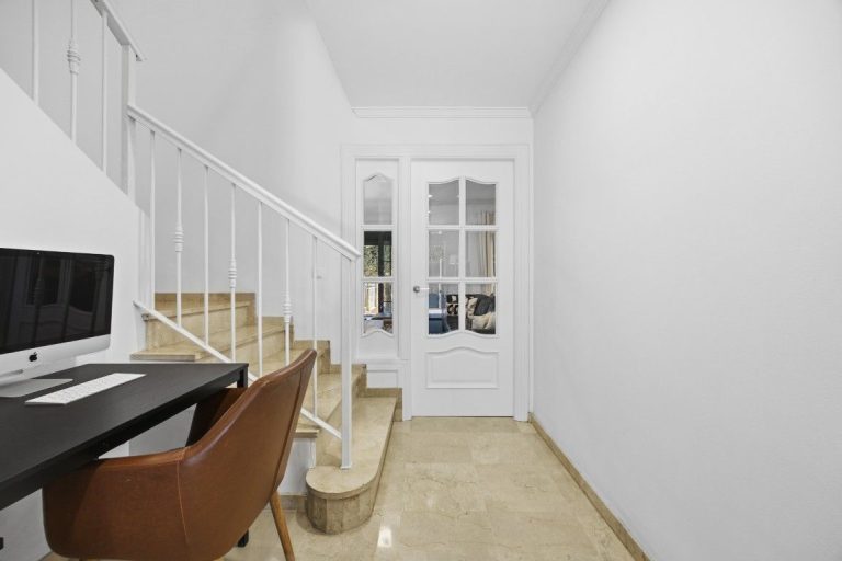 5b75038cc4bf298ce37fe2cd2b34142b - 12