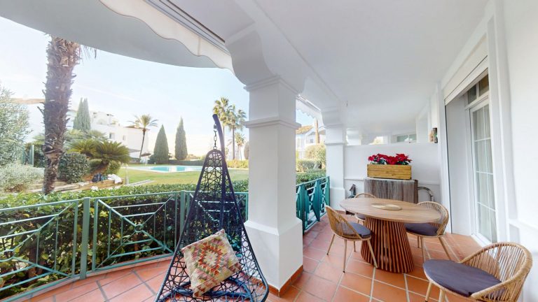 5c61c9847c1f27195517000e7280a1d9 - 15