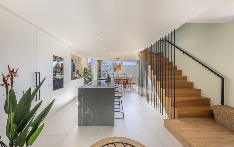 5c6f7365ee465c63202ac8626870eff6 - 6