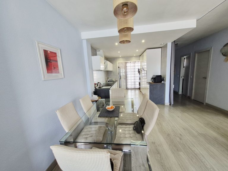 5e6b0a4ce7f19950a3f3af6f82f0f810 - 11