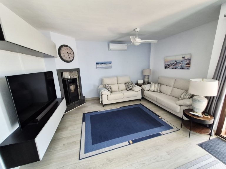 5e6b0a4ce7f19950a3f3af6f82f0f810 - 13