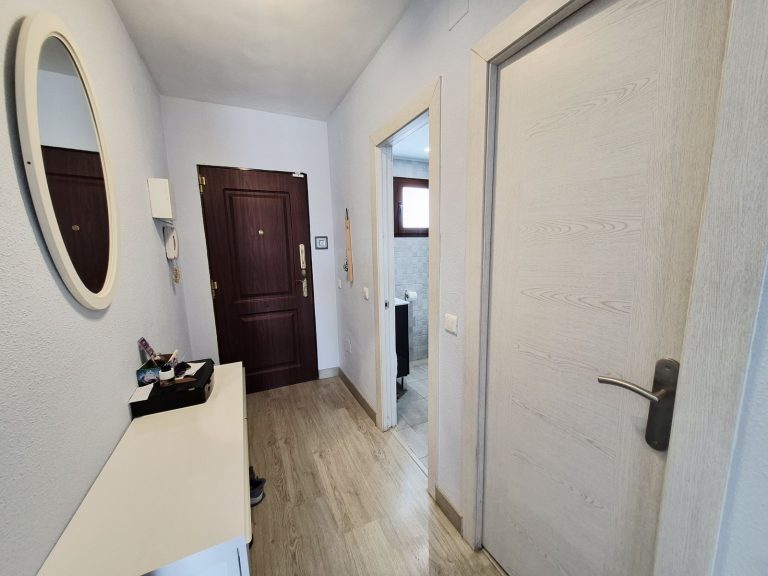 5e6b0a4ce7f19950a3f3af6f82f0f810 - 6