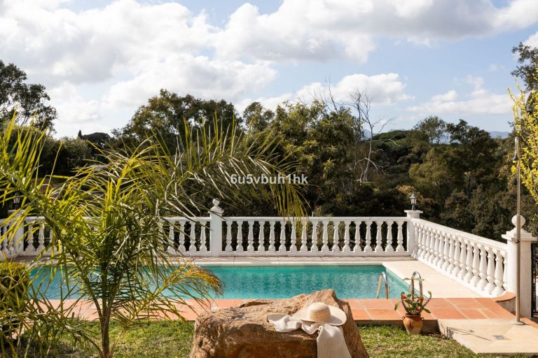 5ebe66f6bca3d55900bf07d9b116d54d - 1