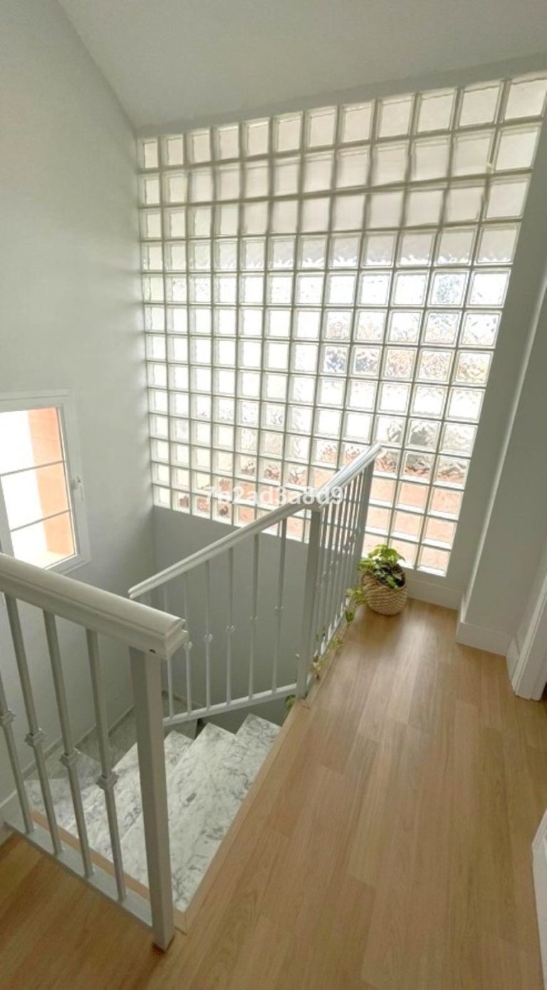 5f65742e9b01719535a60197f7200983 - 15