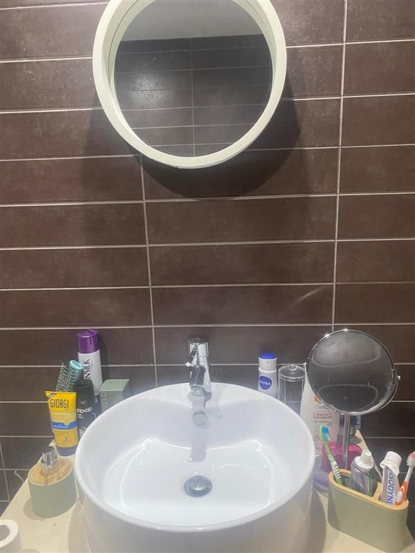 5fbed53247695c7542dde934cc004ebd - 8