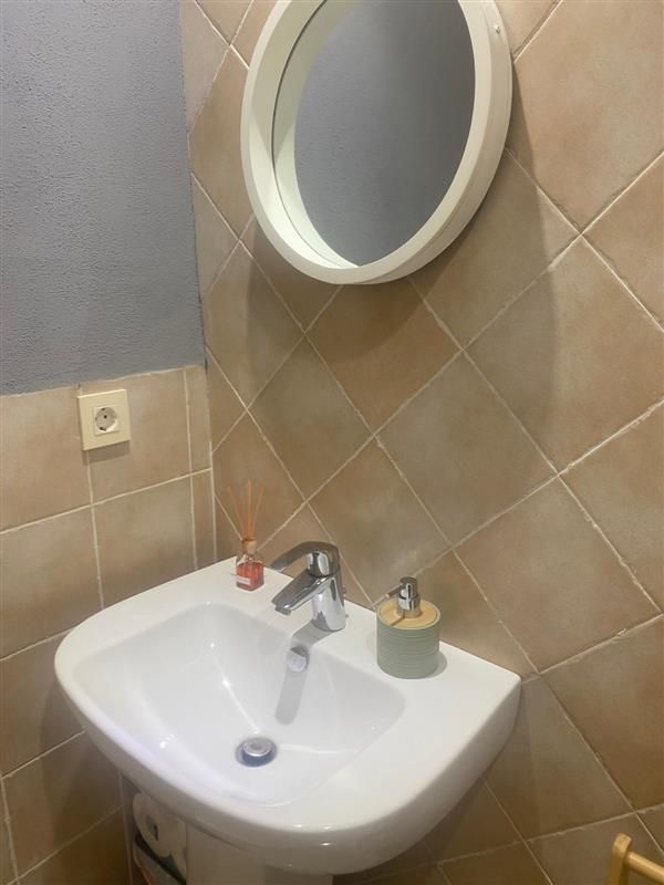 5fbed53247695c7542dde934cc004ebd - 9