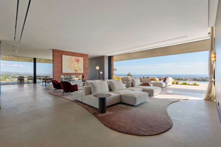 61c8bda689fc0307319e642373a9a41c - 1