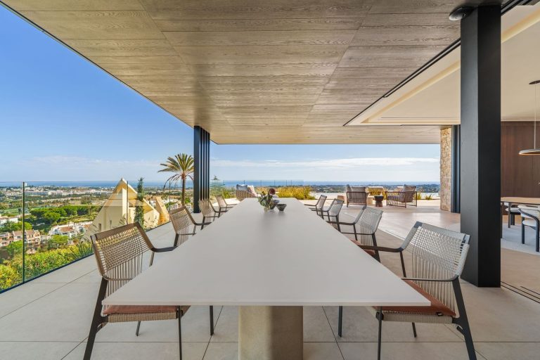 61c8bda689fc0307319e642373a9a41c - 10